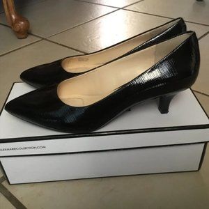 black heeled shoes with pointed toes